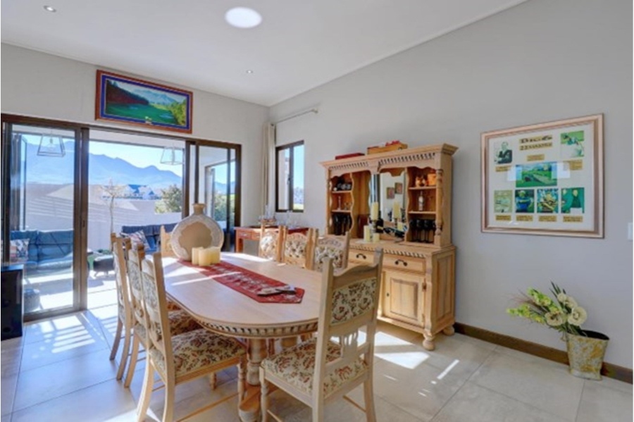 To Let 3 Bedroom Property for Rent in Kingswood Golf Estate Western Cape